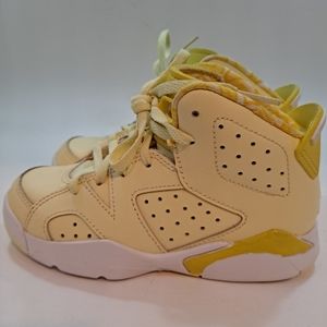 Jordan 6 Retro "Dynamic Yellow"